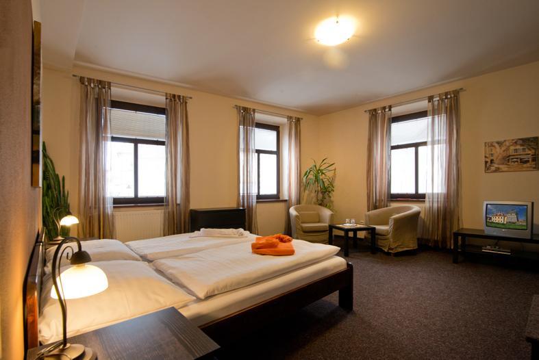 Hotel U Zlateho Byka Písek Exterior photo